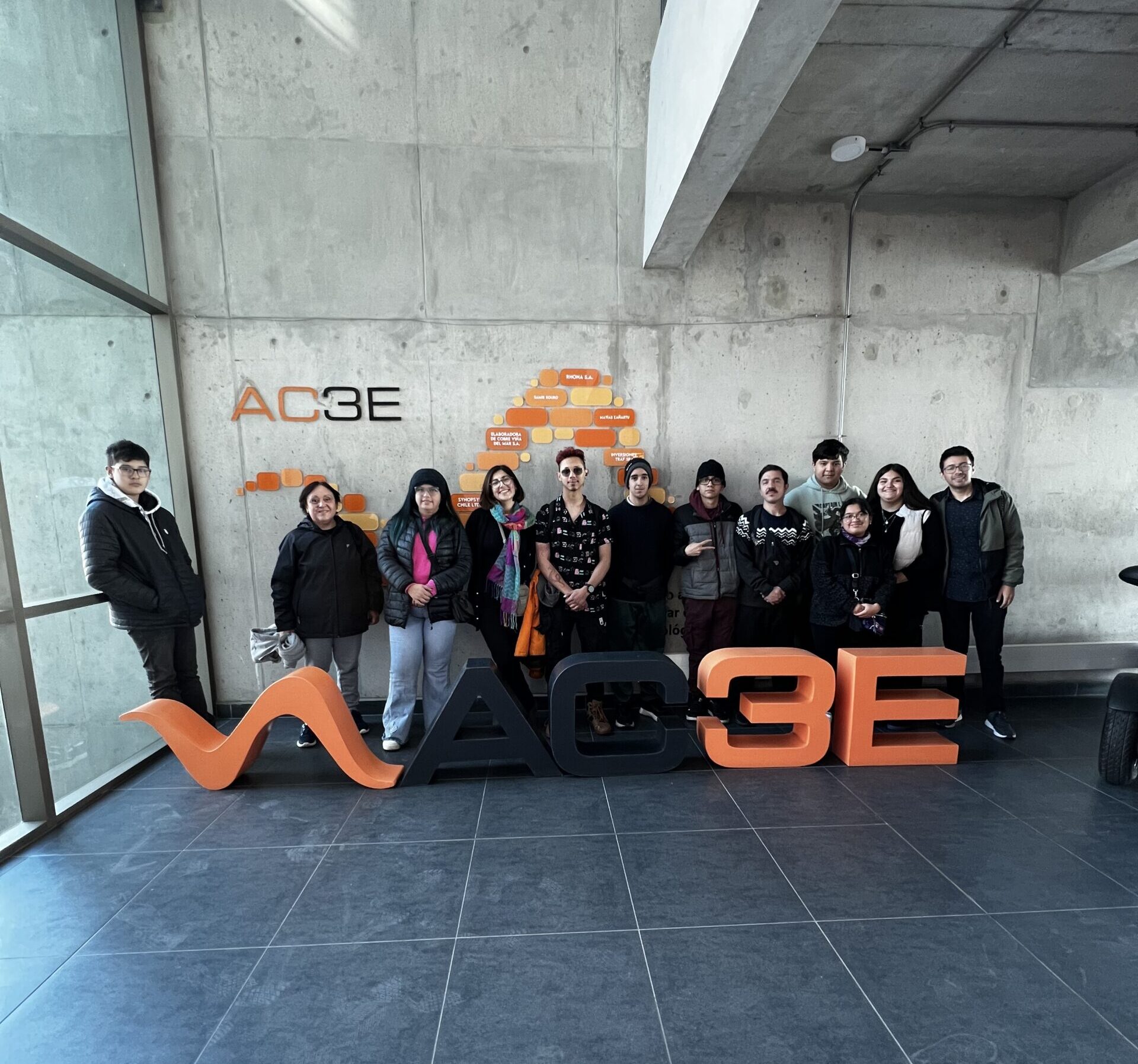 Corporación Hipoacusia visita el departamento de Ingeniería en Diseño y ...